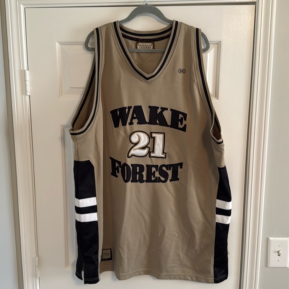 Tim Duncan Wake Forest Hardwood Legends jersey Sz. XXL